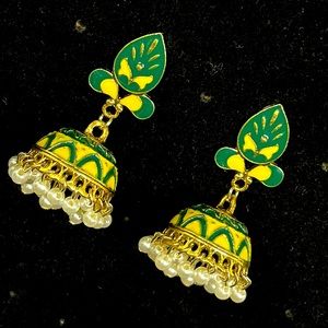 Indian/Pakistani drop earrings, jhumkas
